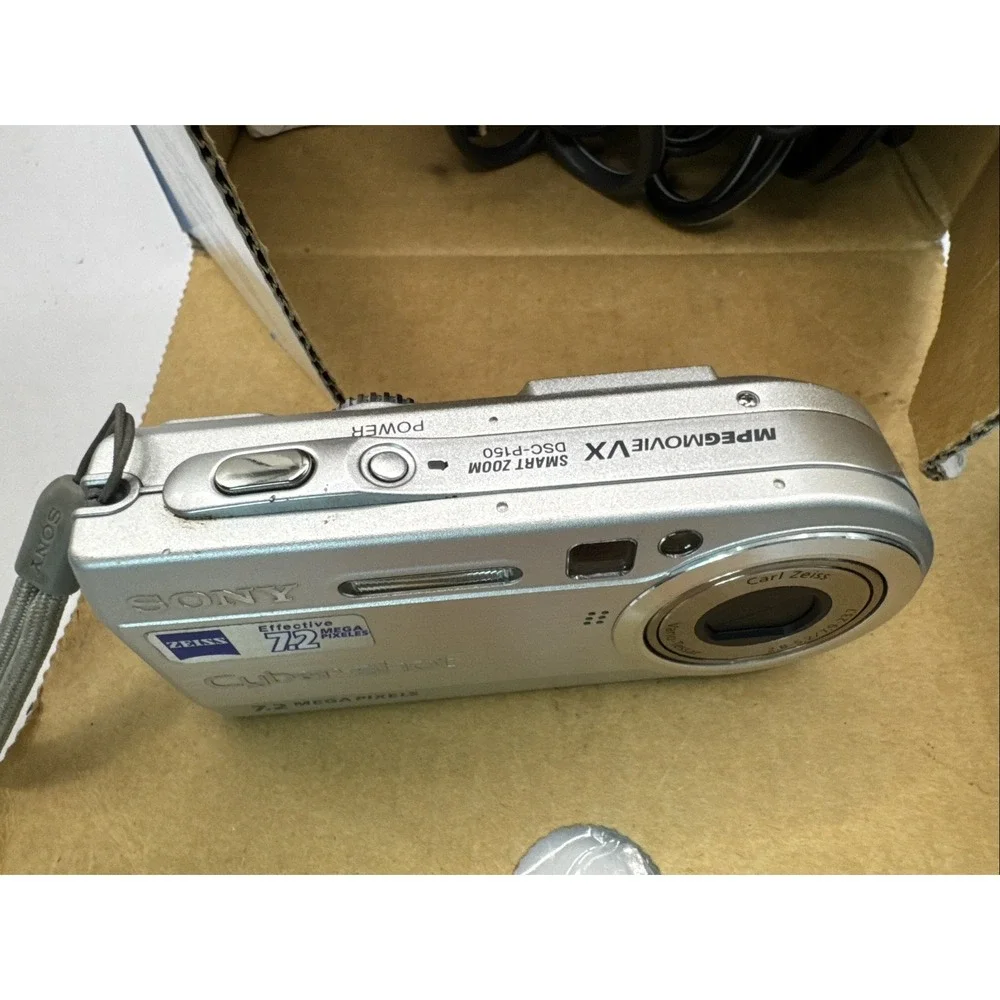 Sony Cybershot DSC-P150 7.2MP Digital Camera w/ Oem Charger Tested